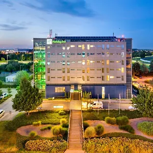 Airport By Ihg מלון
